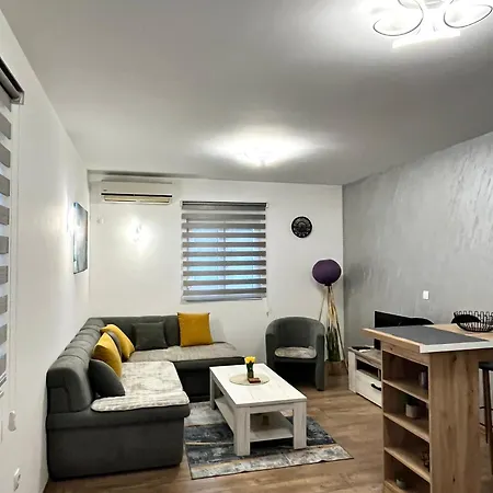S&o Apartment